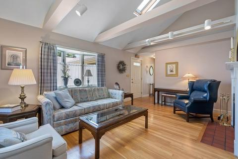 716 Highland Ave, Needham, MA 02494 photo 4