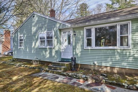 17 Plain St, Easthampton, MA 01027 photo 2