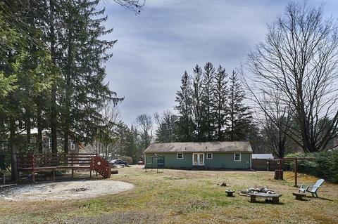 17 Plain St, Easthampton, MA 01027 photo 25