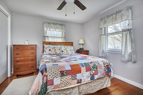 17 Plain St, Easthampton, MA 01027 photo 9