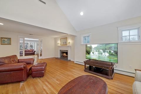 22 Colgate Rd, Marblehead, MA 01945 photo 3