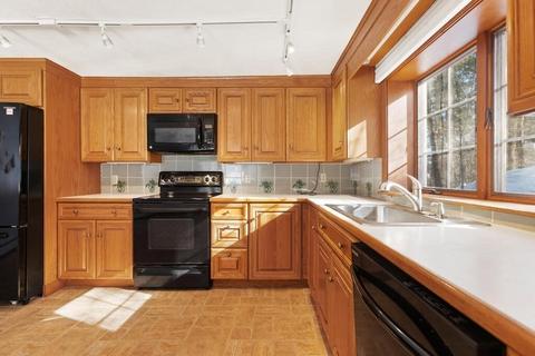 9 Cobblers Ln, Beverly, MA 01915 photo 6