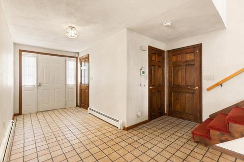 9 Cobblers Ln, Beverly, MA 01915 photo 3