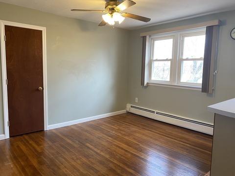 44 Crest Cir, Worcester, MA 01603 photo 4