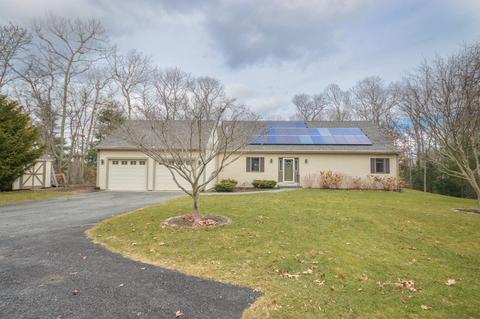 32 Crescent, Mashpee, MA 02649 photo 1