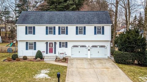 8 Boulder St, Springfield, MA 01108 photo 1