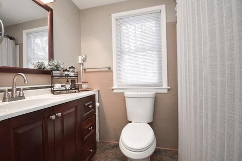 67 Middlebrook Dr, Springfield, MA 01129 photo 28