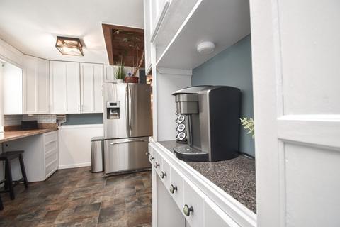67 Middlebrook Dr, Springfield, MA 01129 photo 7