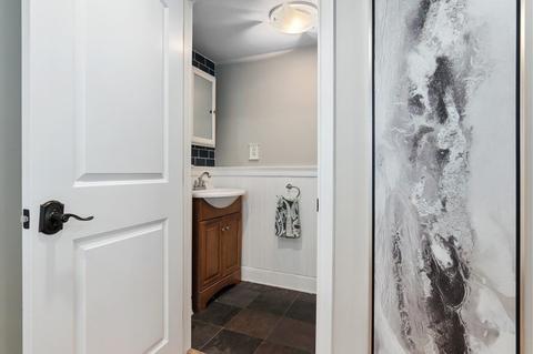 467 Sumner St, Boston, MA 02128 photo 11