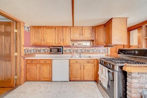 25 Cummings Rd, Ware, MA 01082 photo 12