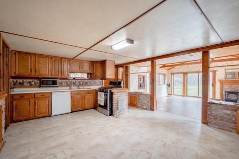 25 Cummings Rd, Ware, MA 01082 photo 10