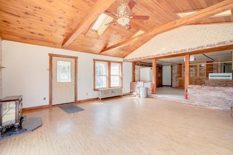 25 Cummings Rd, Ware, MA 01082 photo 8