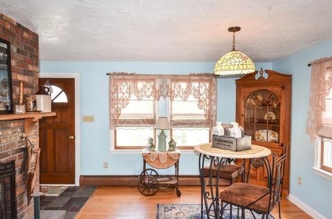 27 Maple Ln, Sutton, MA 01590 photo 14