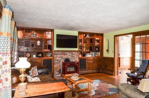 27 Maple Ln, Sutton, MA 01590 photo 18