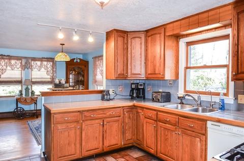 27 Maple Ln, Sutton, MA 01590 photo 13