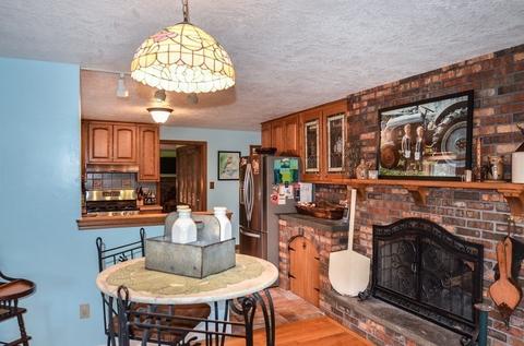 27 Maple Ln, Sutton, MA 01590 photo 11