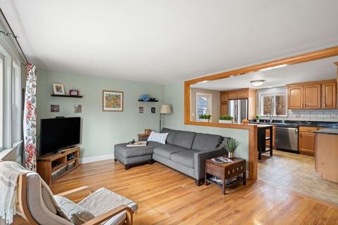 175 Stone St, Walpole, MA 02081 photo 6