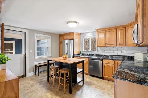 175 Stone St, Walpole, MA 02081 photo 3