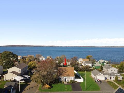 37 Seaview St, Fall River, MA 02724 photo 4