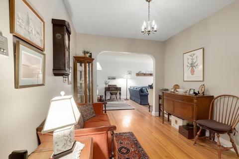 46 Browne St #2, Brookline, MA 02446 photo 7