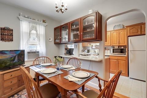 46 Browne St #2, Brookline, MA 02446 photo 9