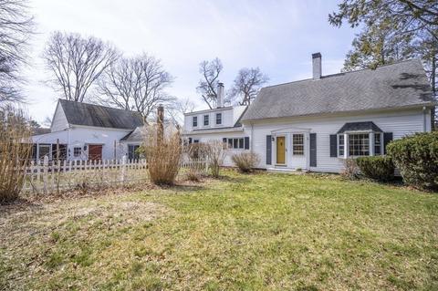 455 N Main St, Raynham, MA 02767 photo 4