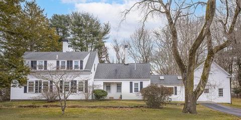 455 N Main St, Raynham, MA 02767 photo 1