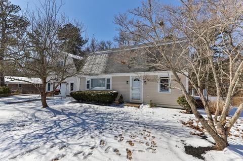42 Forest Dr, Mashpee, MA 02649 photo 3