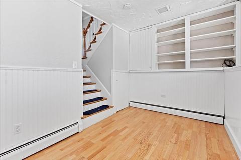7 Colonial Ct, Marblehead, MA 01945 photo 8