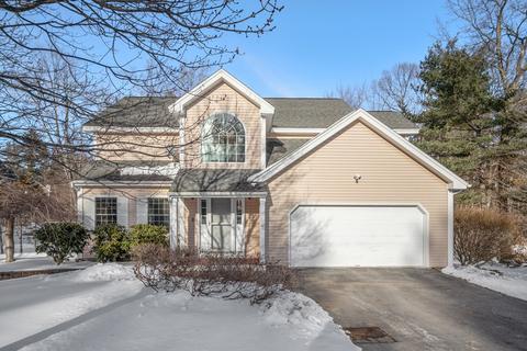 12 Dove Rd, Hooksett, NH 03106 photo 1
