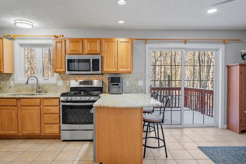 12 Dove Rd, Hooksett, NH 03106 photo 8