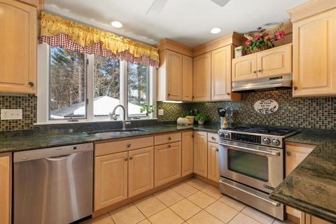87 Coolidge Ave, Needham, MA 02492 photo 12