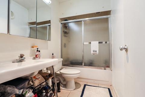 33 Pond Ave #202, Brookline, MA 02445 photo 9