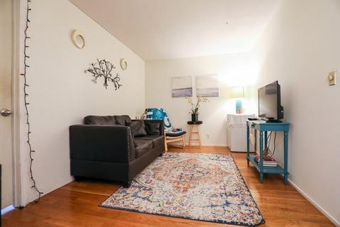 33 Pond Ave #202, Brookline, MA 02445 photo 2