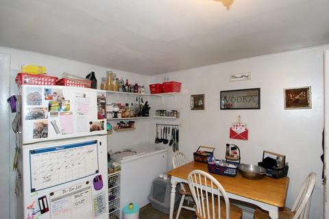 144 Choate St, Fall River, MA 02723 photo 10