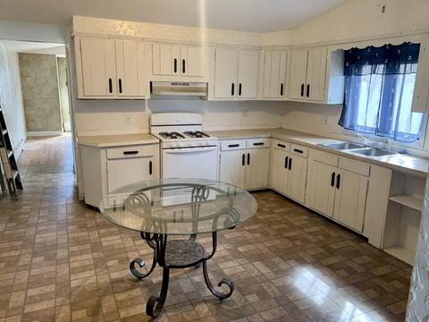 173 Mott St, Fall River, MA 02724 photo 12