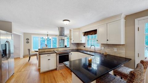 16 Douglas Rd, Dracut, MA 01826 photo 5
