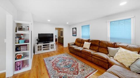 16 Douglas Rd, Dracut, MA 01826 photo 11