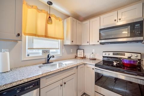 170 Walnut St, Springfield, MA 01105 photo 9