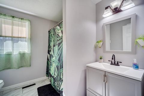 170 Walnut St, Springfield, MA 01105 photo 10