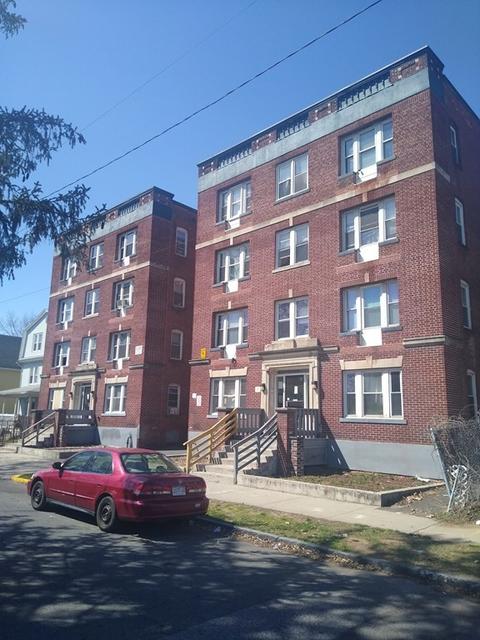 70 Grenada Ter, Springfield, MA 01108 photo 1