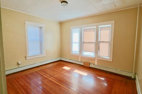 70 Grenada Ter, Springfield, MA 01108 photo 5