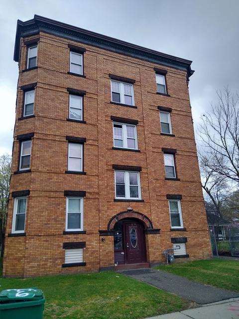 19 Warner St, Springfield, MA 01108 photo 1