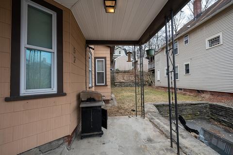 52 Windsor St, Worcester, MA 01605 photo 4