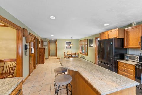 547 Hill St, Raynham, MA 02767 photo 9