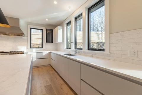 177 Jarvis Cir, Needham, MA 02492 photo 7