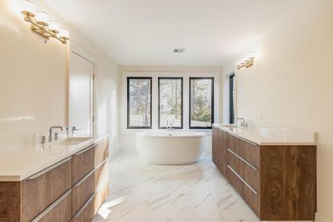 177 Jarvis Cir, Needham, MA 02492 photo 20
