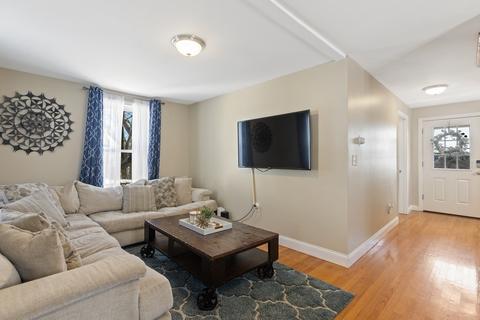 12 Riverview Ave, Saugus, MA 01906 photo 9