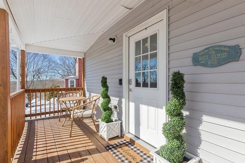 12 Riverview Ave, Saugus, MA 01906 photo 4