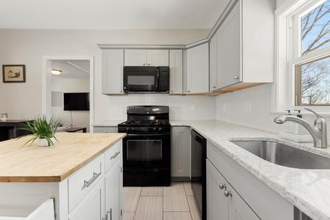 12 Riverview Ave, Saugus, MA 01906 photo 16